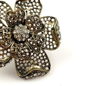 Goldtone Flower Ring with Jewels​​